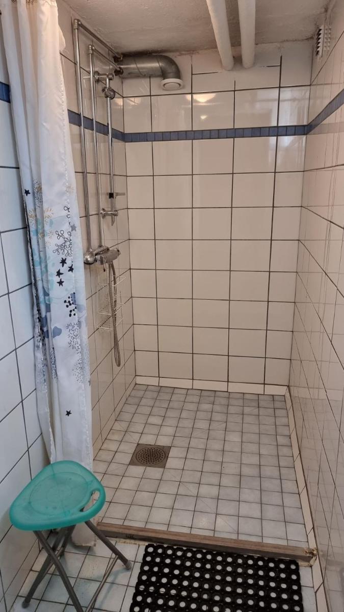 Gullspångs Vandrarhem - Housity