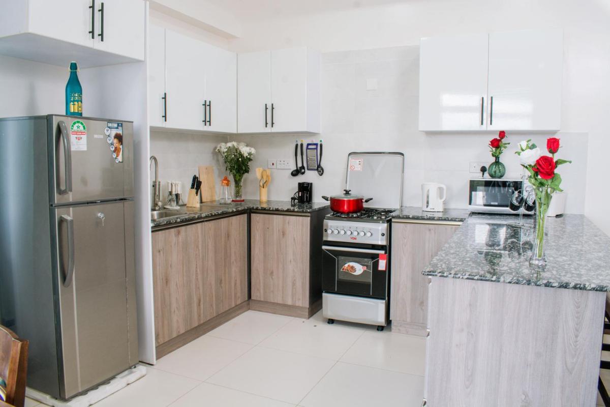 SILVERSTONE APARTMENT DELUXE 1 Bedroom WITH A VIEW , GYM & POOL - KILIMANI - Housity