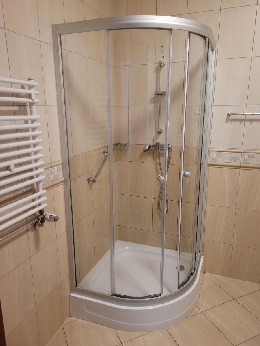 Hotel Leliwa - Housity