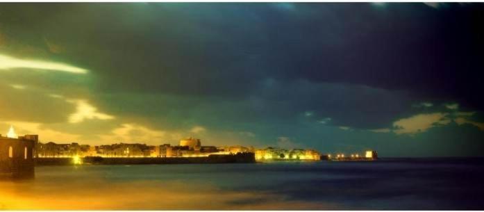 Casa dello Scoglio nel mare - Housity