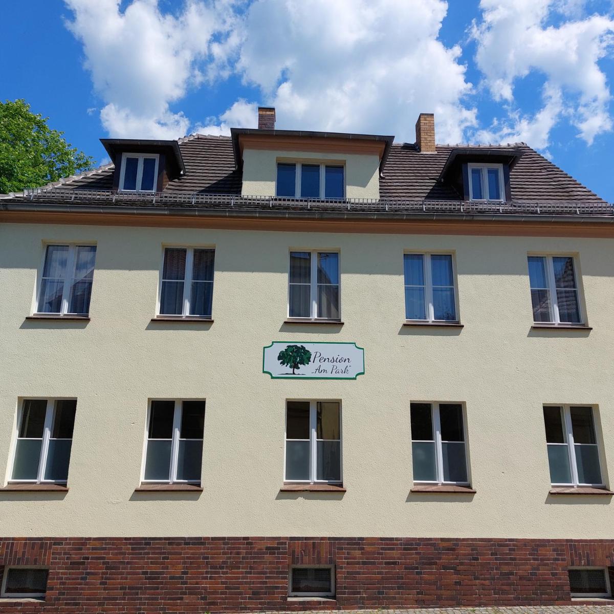Pension Am Park - Housity