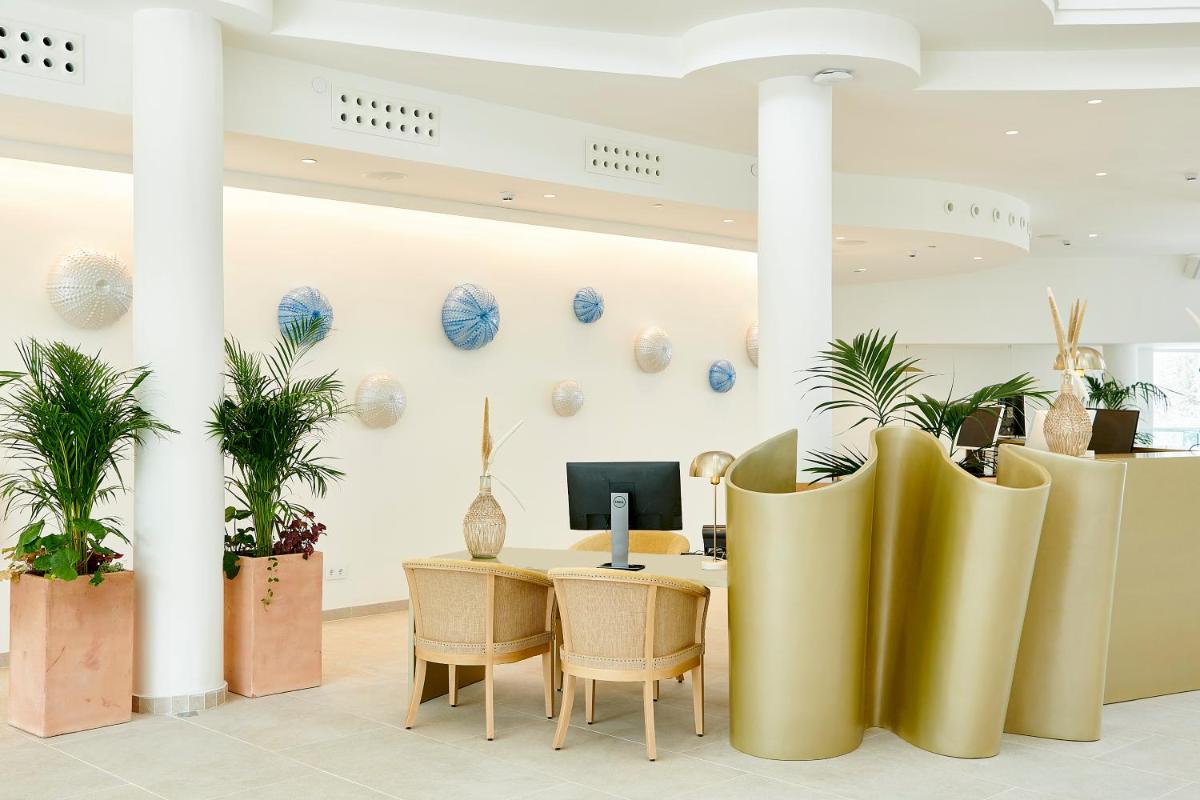 El vestíbulo o zona de recepción de Iberostar Selection Albufera Playa All Inclusive