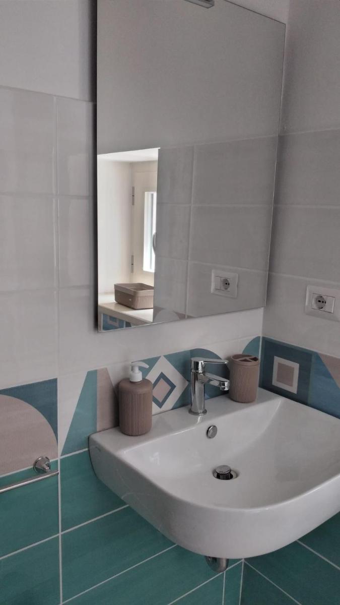 La Dolce Vita - Housity