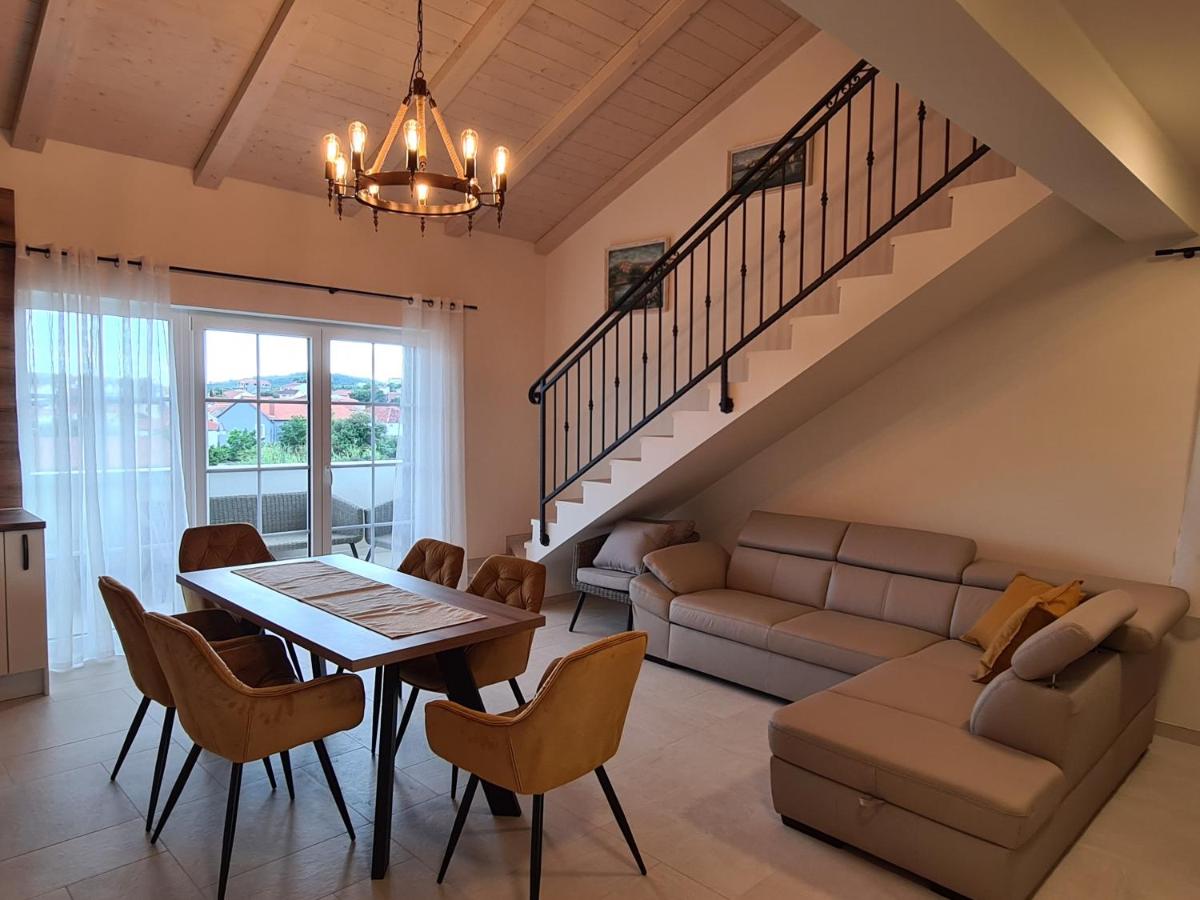 STONE HOUSE JEZERA - Housity