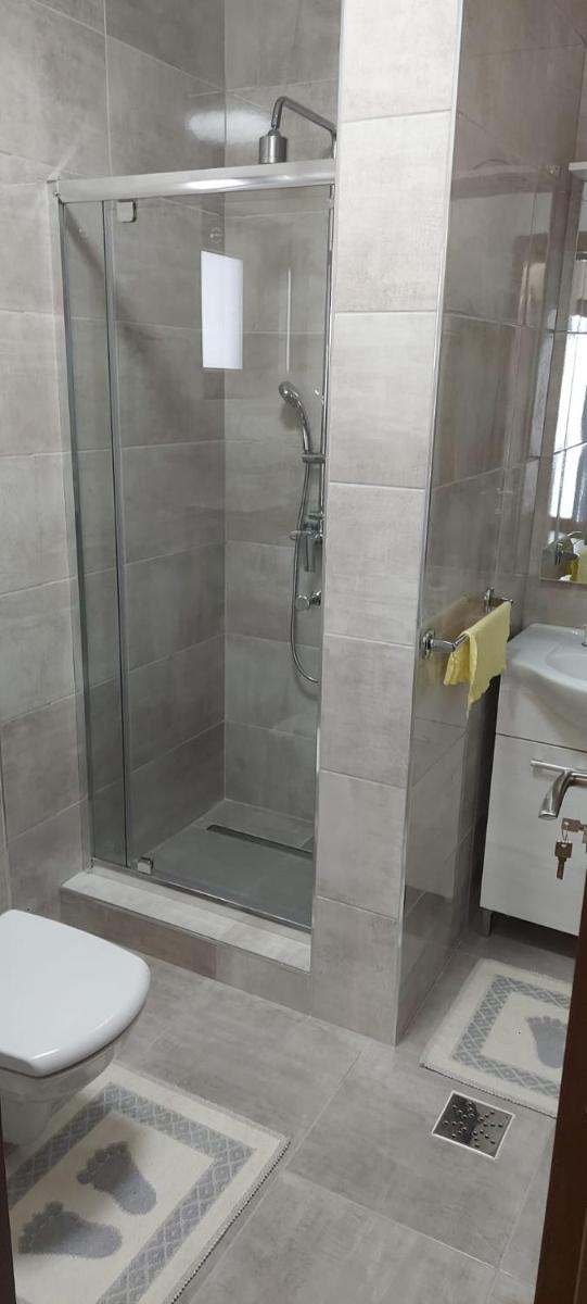 Zander House - Housity