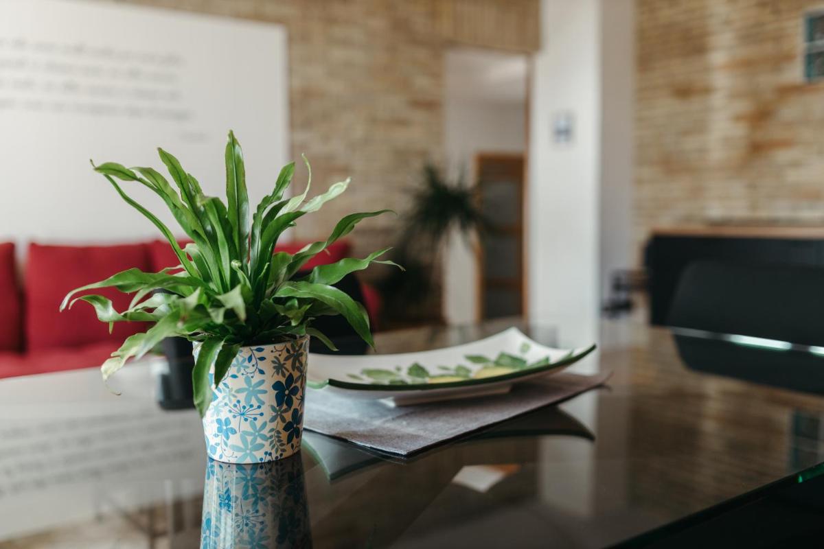 Panphilia: Holiday Apartment - Housity