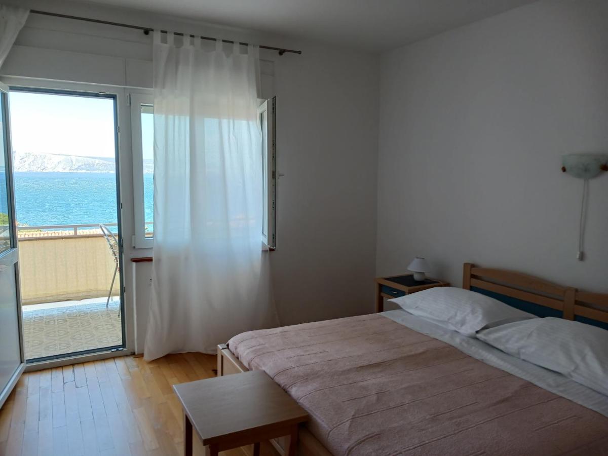 Apartment Viktoria - Housity