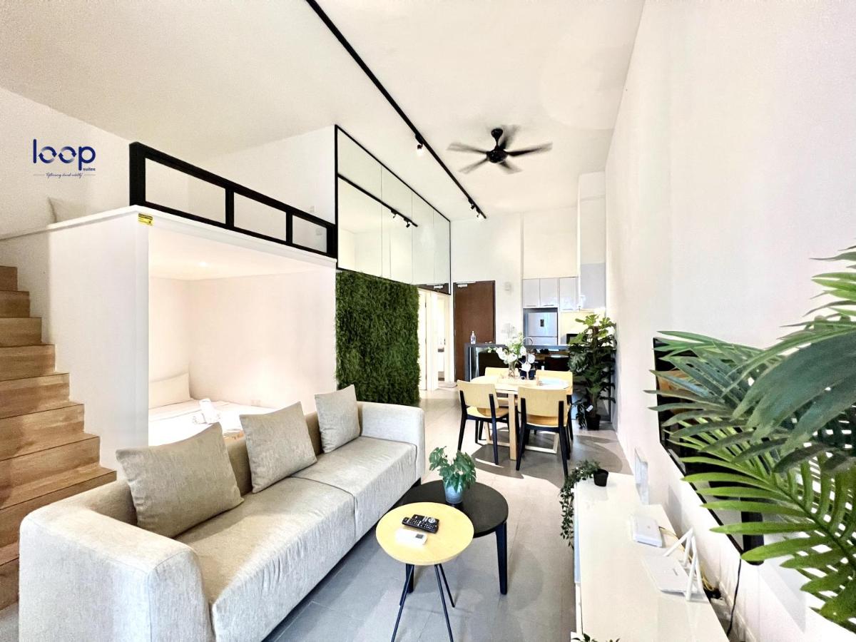 KL Sentral Serviced Apartment - The Establishment KL Sentral by Loop Suites - Housity