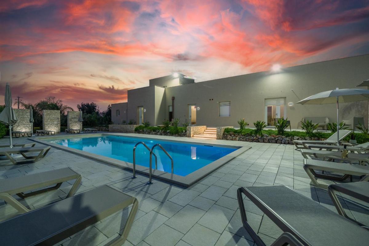 Casto Bed & Breakfast - Housity