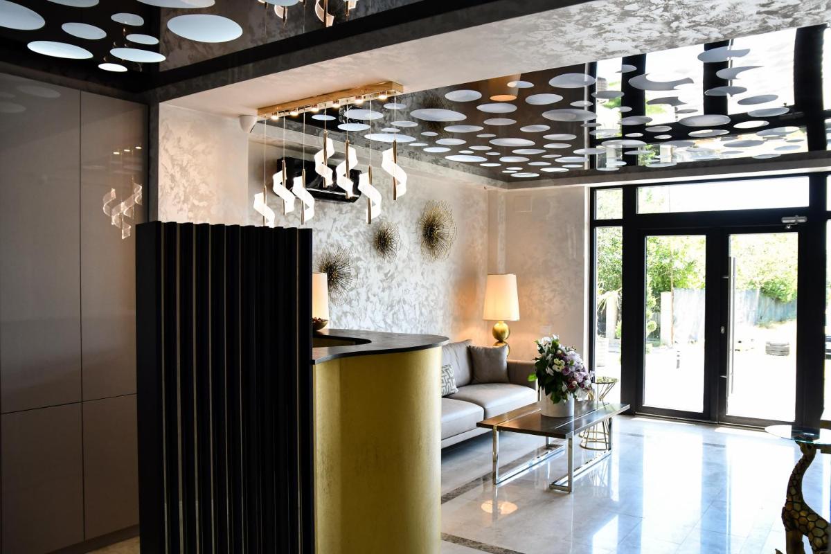 AXO Boutique HOTEL by BUILDING STEFAN - Housity
