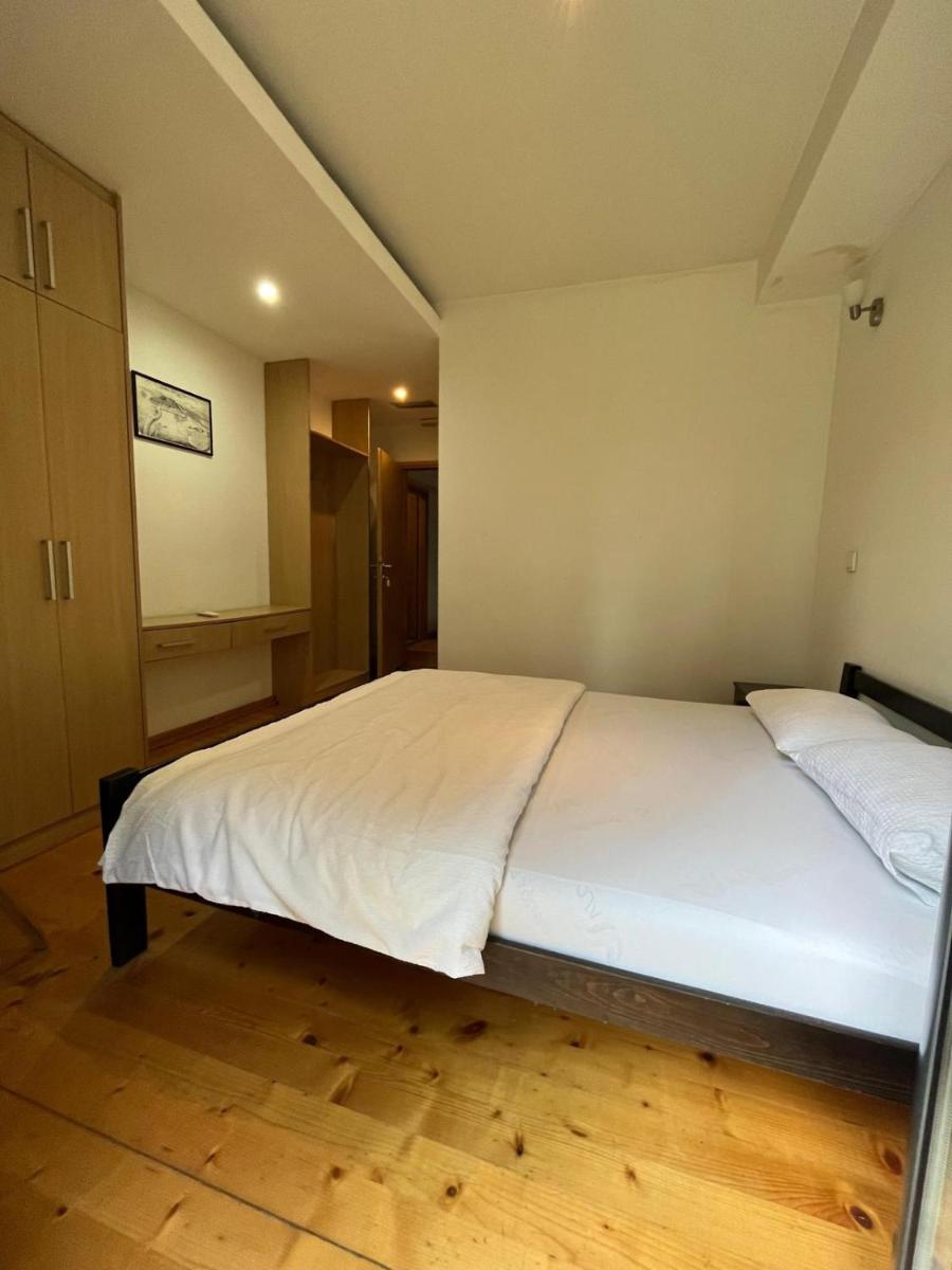 B&B Botel Charlie - Housity