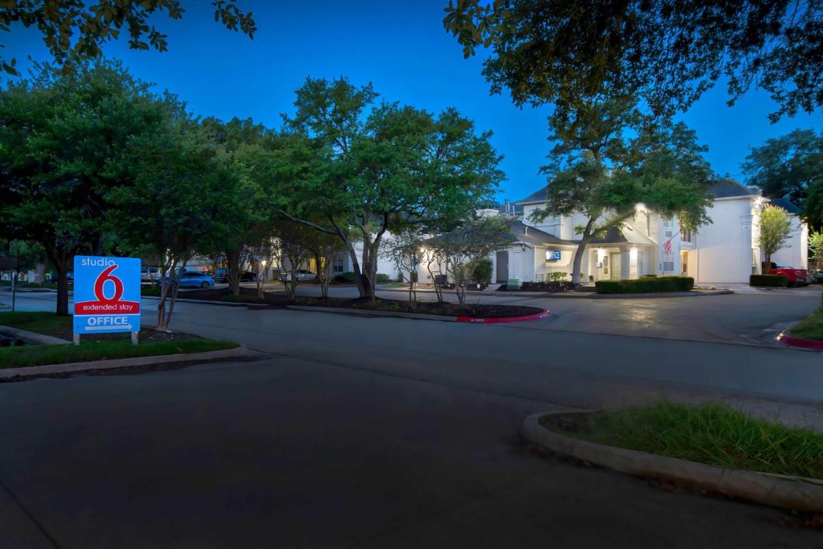 Studio 6-San Antonio, TX - Medical Center - Housity