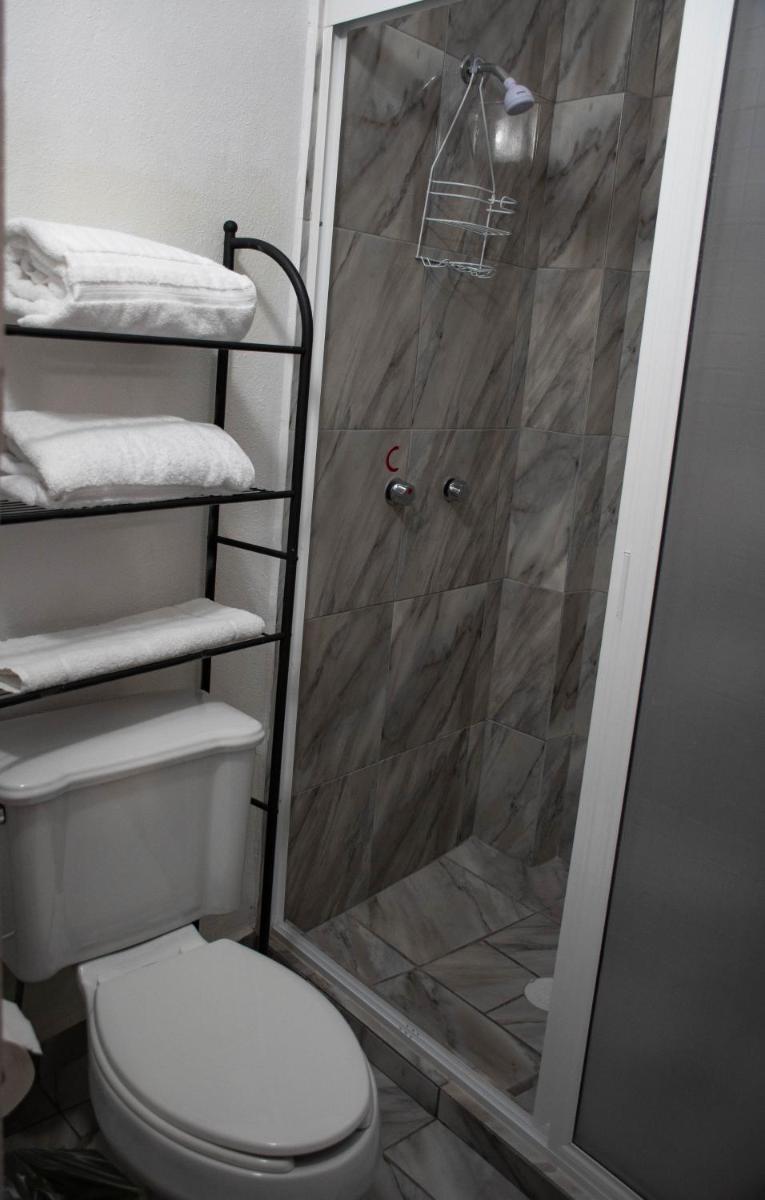 Hotel El Patio - Housity