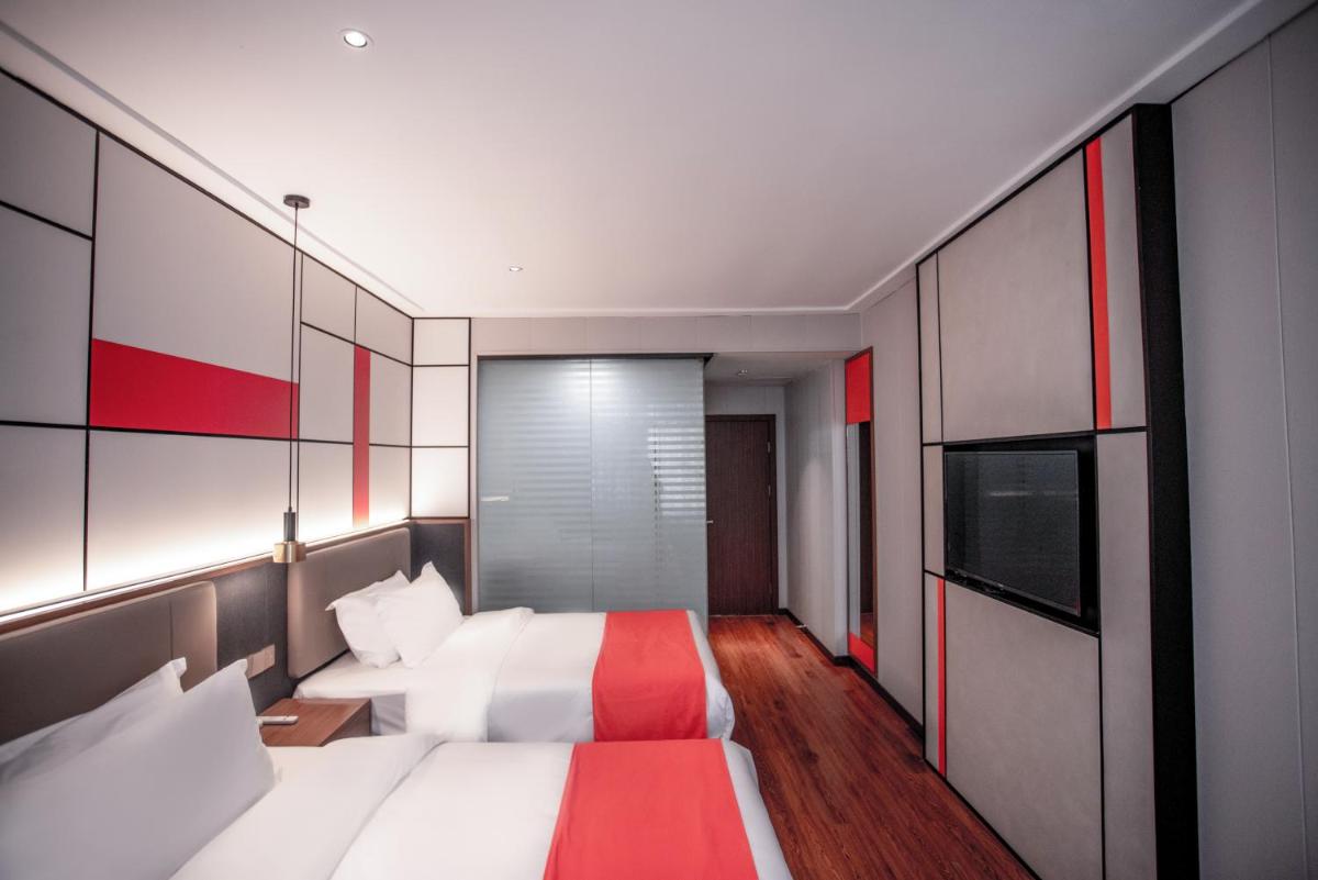 Suitetrails - Morninginn, Chuanshan Square