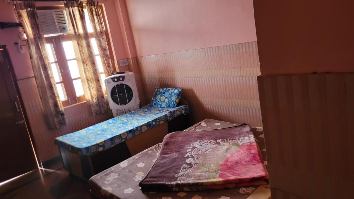Subhdra guest house - Housity