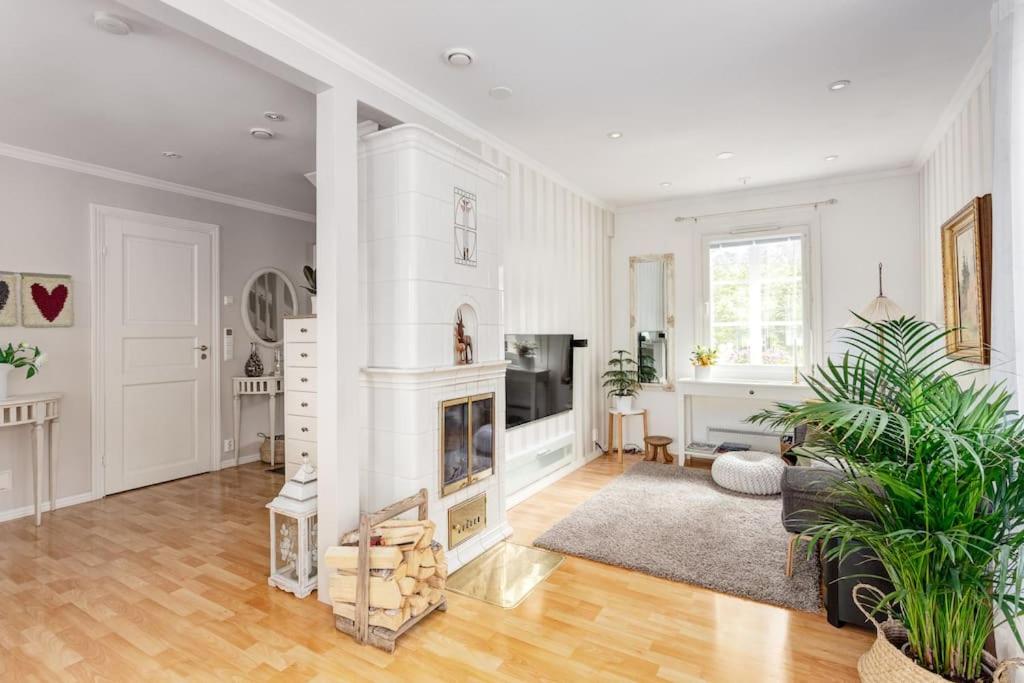 Villa Kesätie - Lakeside Paradise - Housity