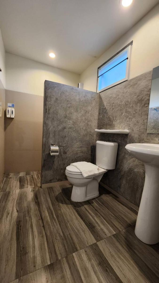 ONE Chumphon Hotel - Housity