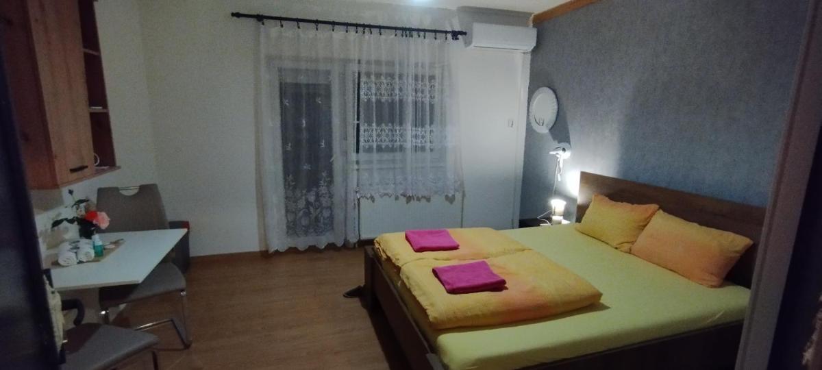 Sobe Mira Lipovac Bajakovo - Housity