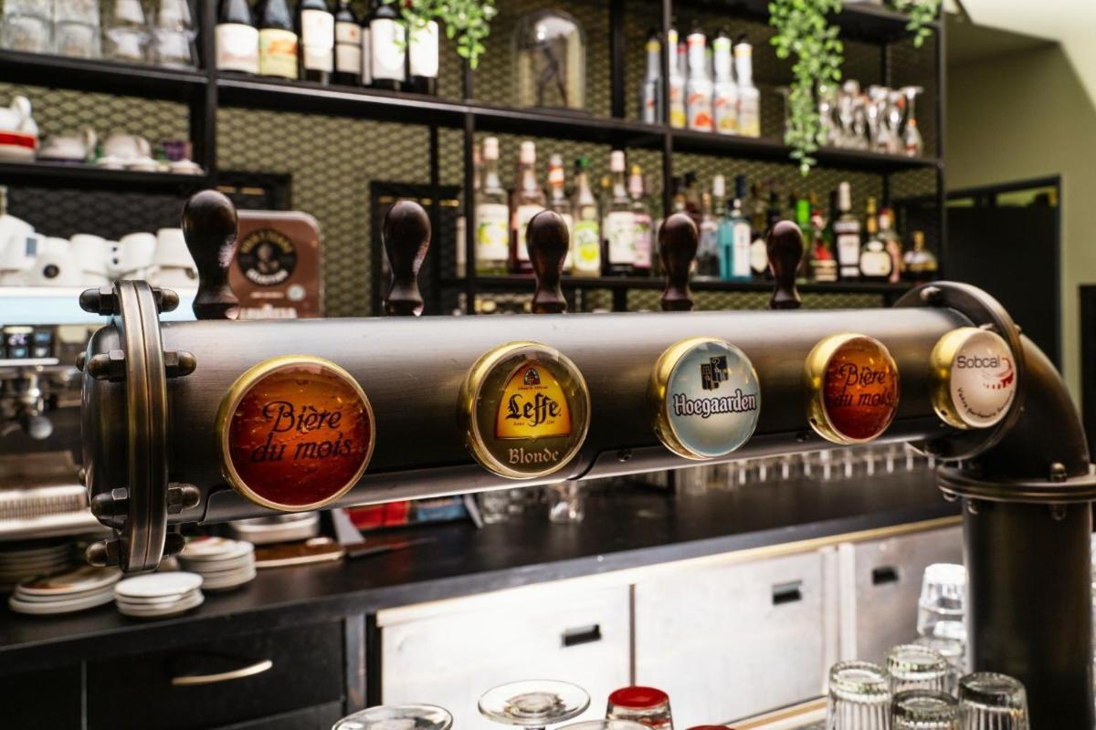 Boissons dans l'établissement Sporting House Hôtel
