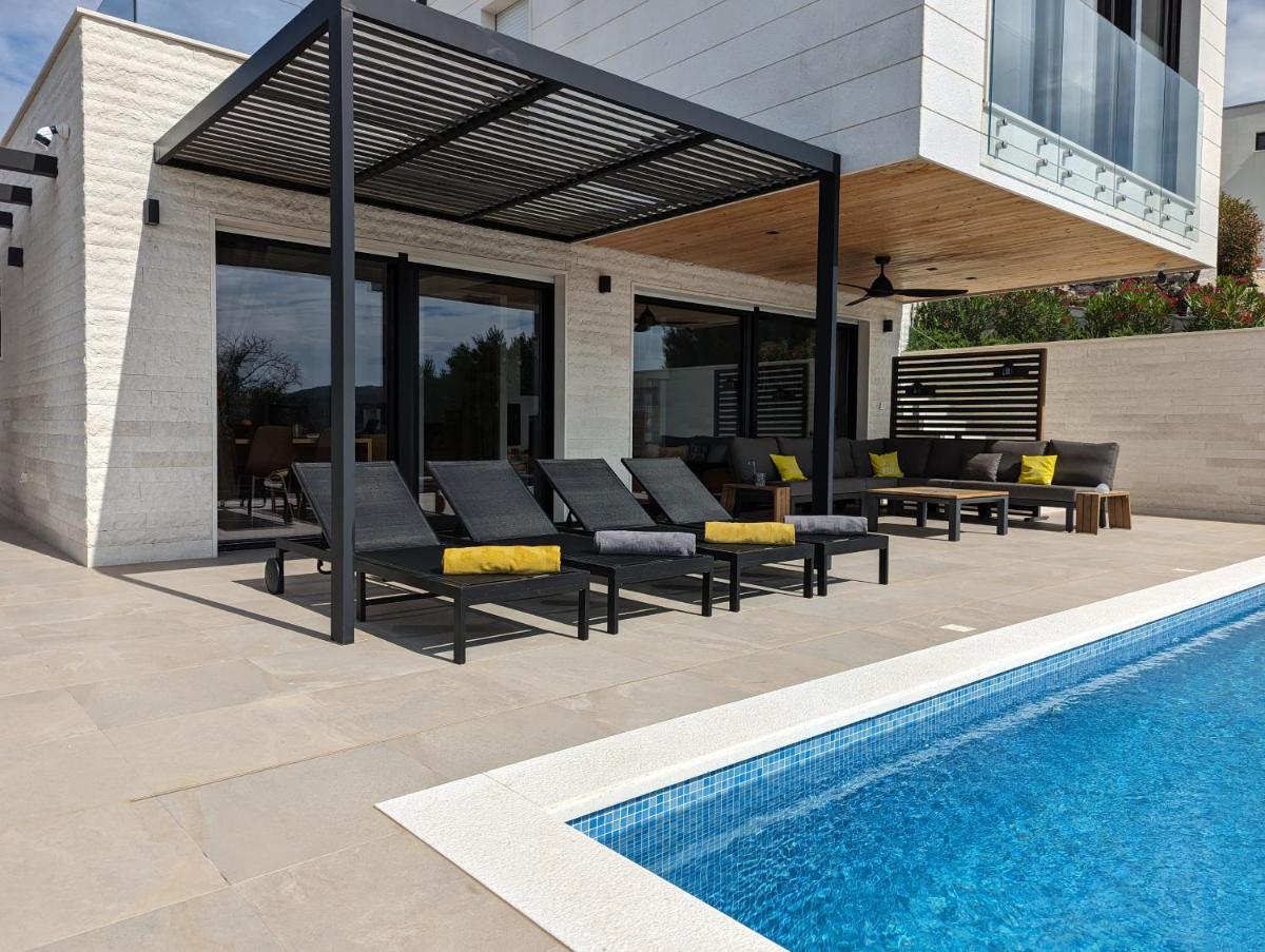 Villa Vinisce View - Housity