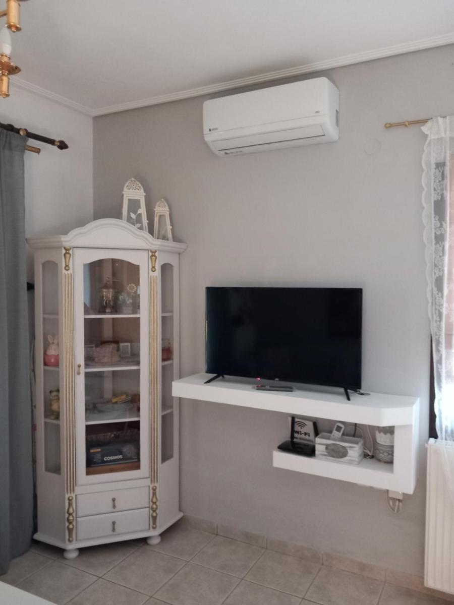 Poly's Sea Side House - Housity
