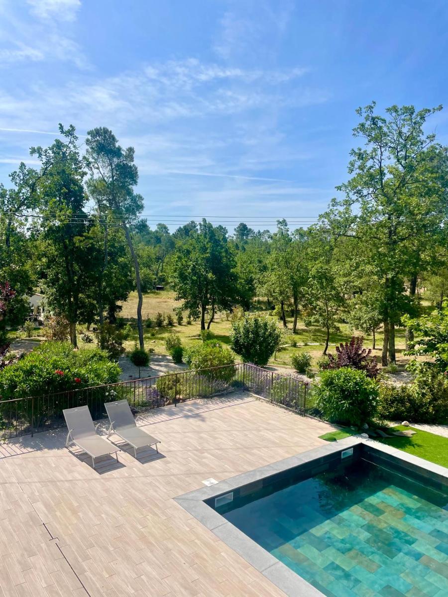 Suitetrails - Superbe Villa Seillans LA GRANDE BASTIDE avec piscine, jardin, climatisation et salle de sport