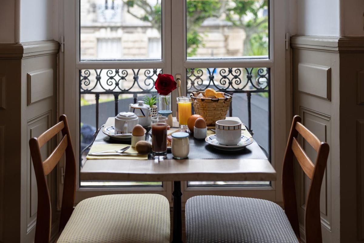 Nourriture dans l'hôtel ou à proximité