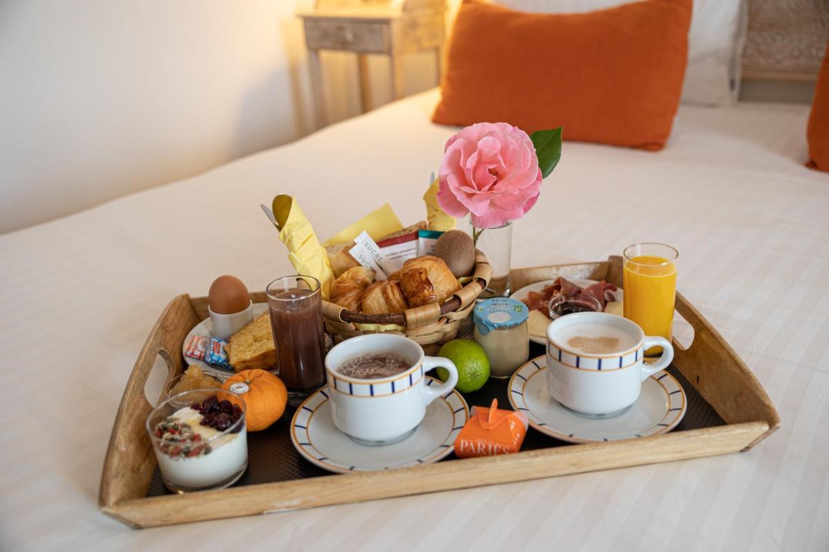 Nourriture dans l'hôtel ou à proximité