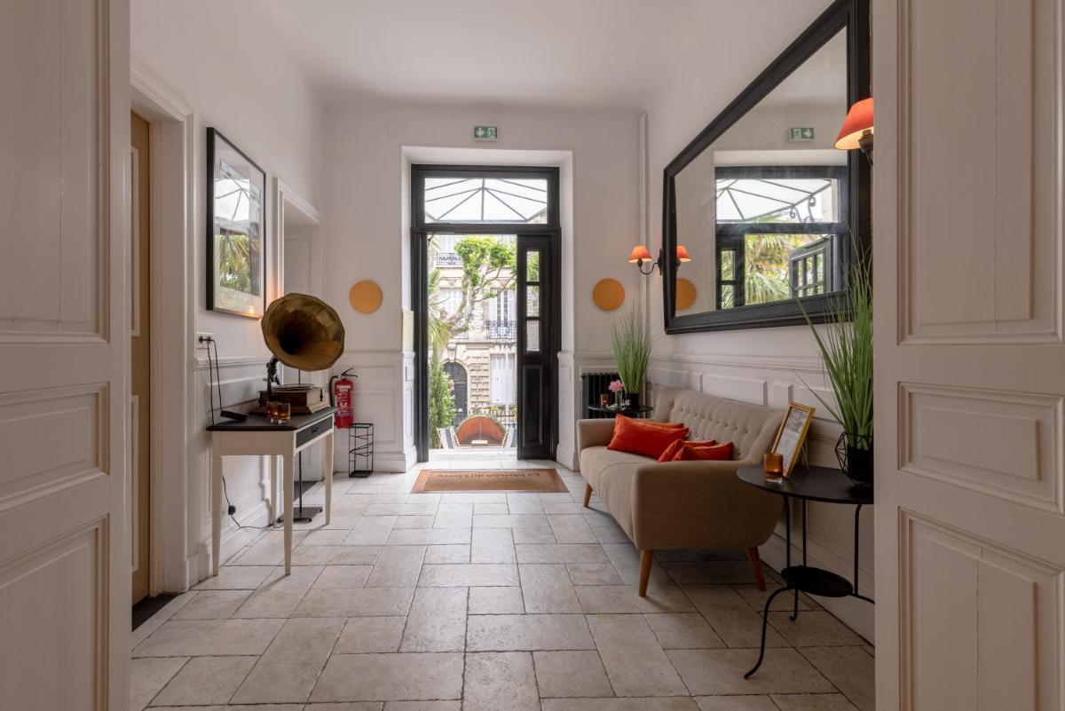Photo de la galerie de l'établissement Hôtel & Espace Bien-être La Maison du Lierre, à Biarritz