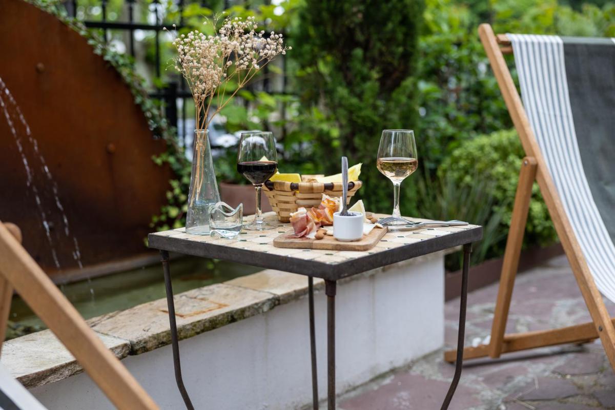 Boissons dans l'établissement Hôtel & Espace Bien-être La Maison du Lierre