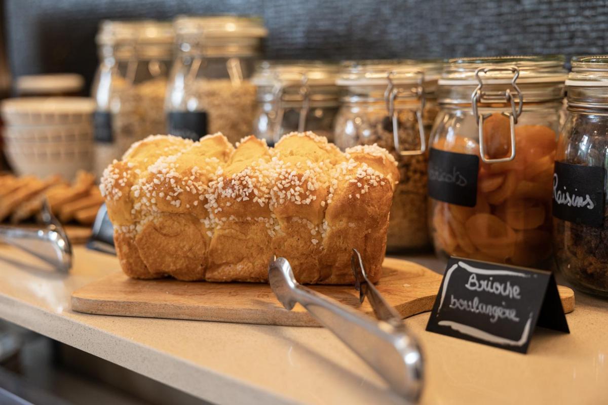 Nourriture dans l'hôtel ou à proximité