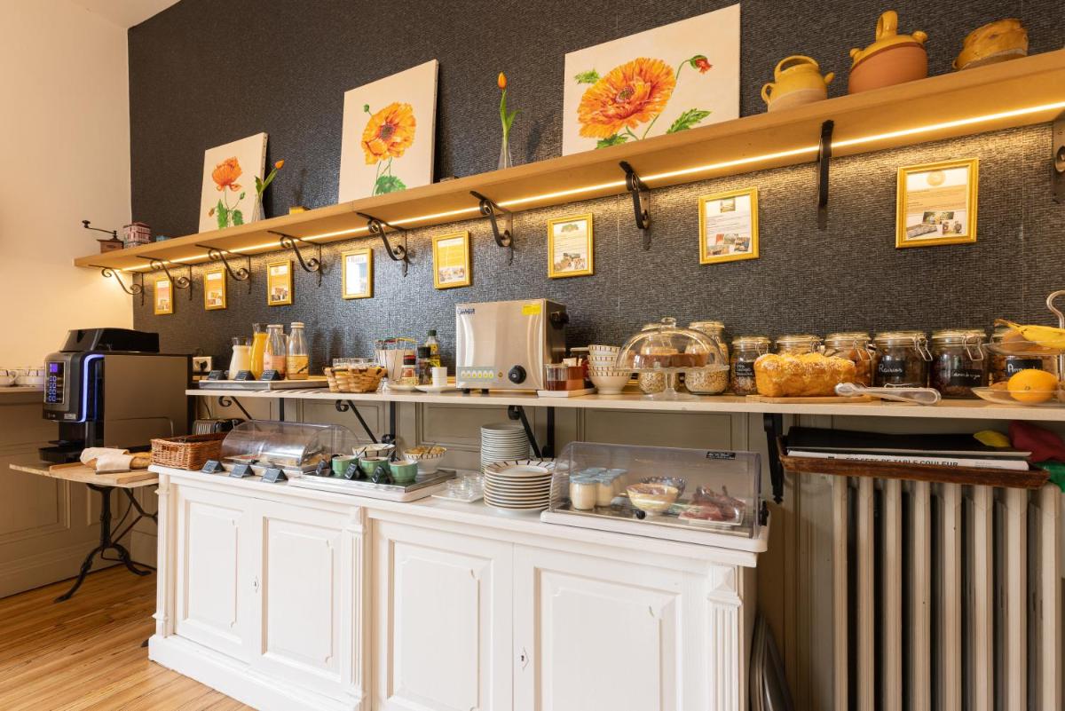 Nourriture dans l'hôtel ou à proximité