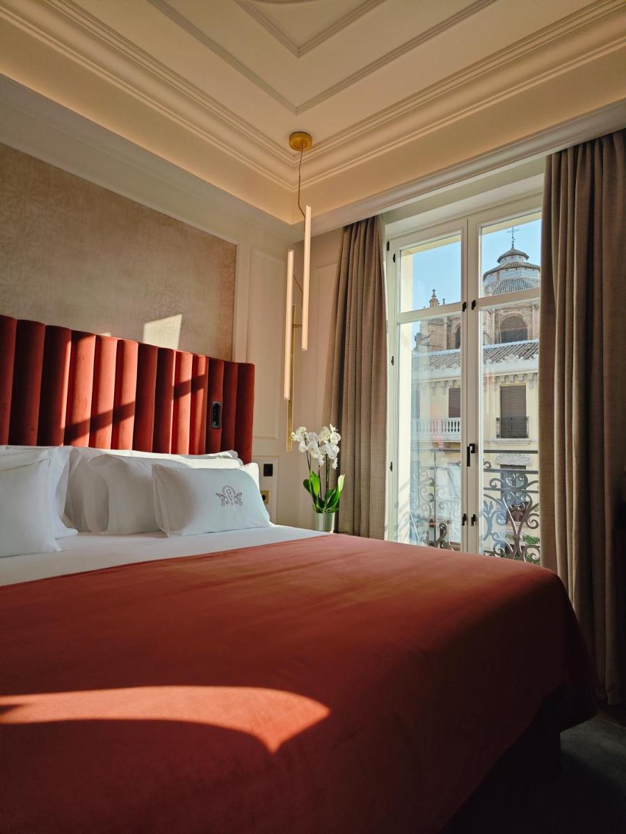 Cama o camas de una habitación en Palacio Gran Vía, a Royal Hideaway Hotel