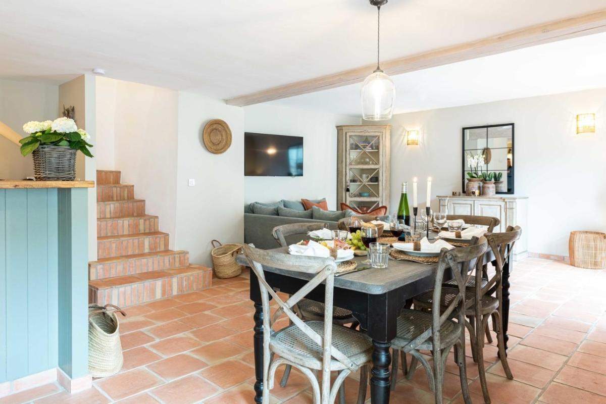 Pretty Historical Village House - Housity