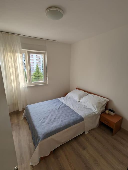 Sunny getaway apartment - Housity