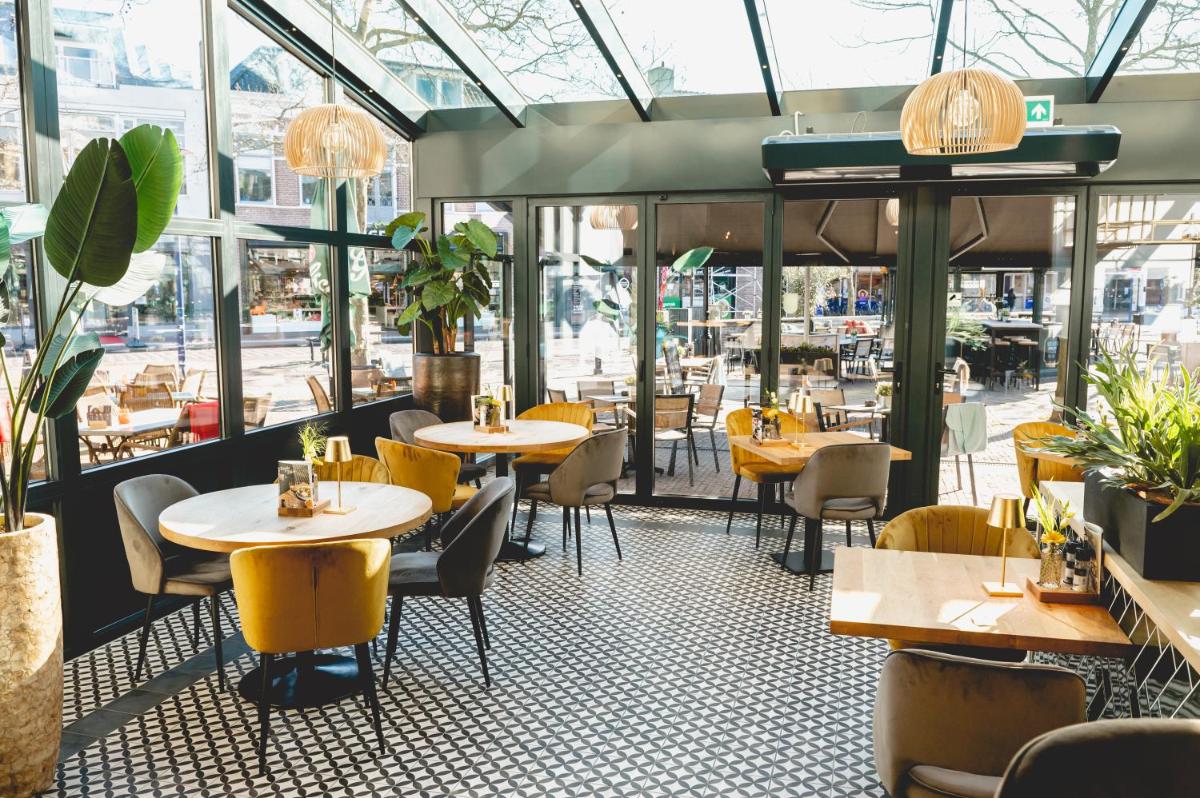 City Hotel de Jonge - Housity