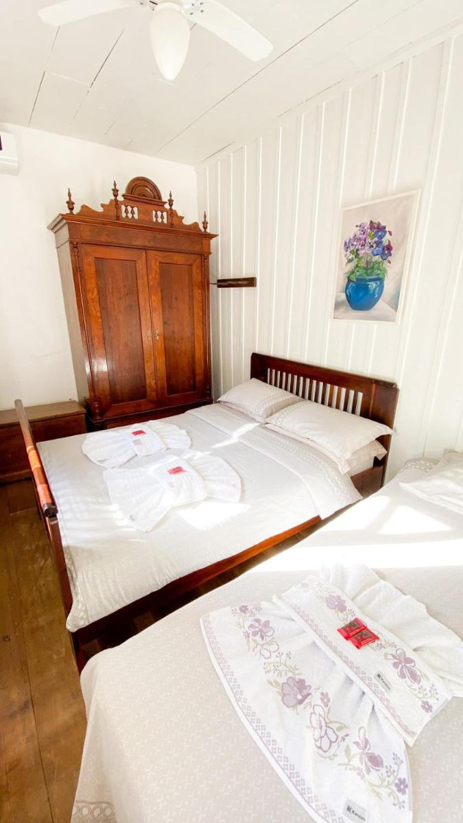 Pousada Casa Wachholz - Rota do Enxaimel - Housity