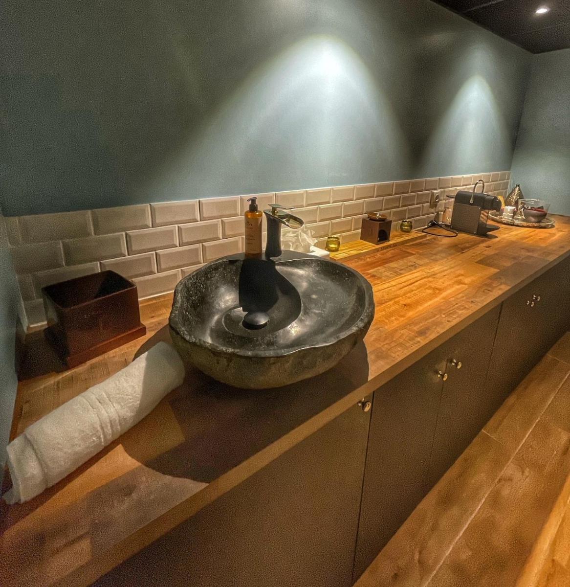 Cuisine ou kitchenette dans l'établissement Mercure Epinal Centre