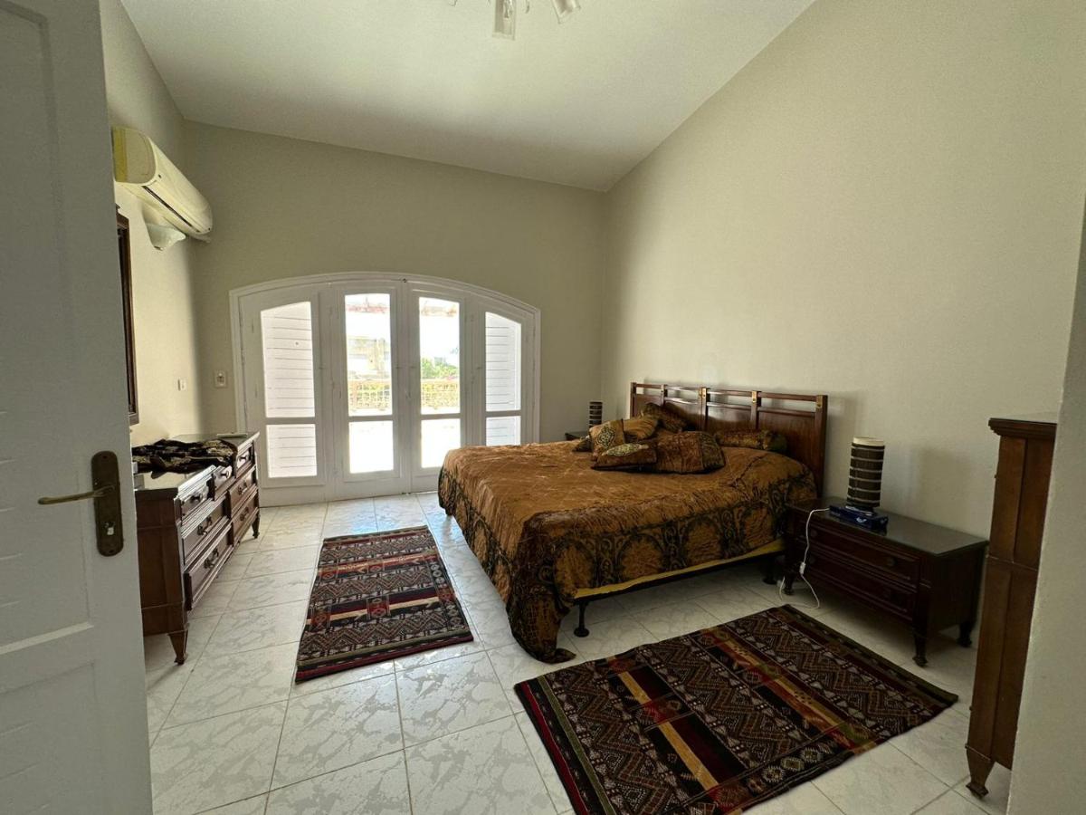 Marina 7 4BR Villa lake view - Housity