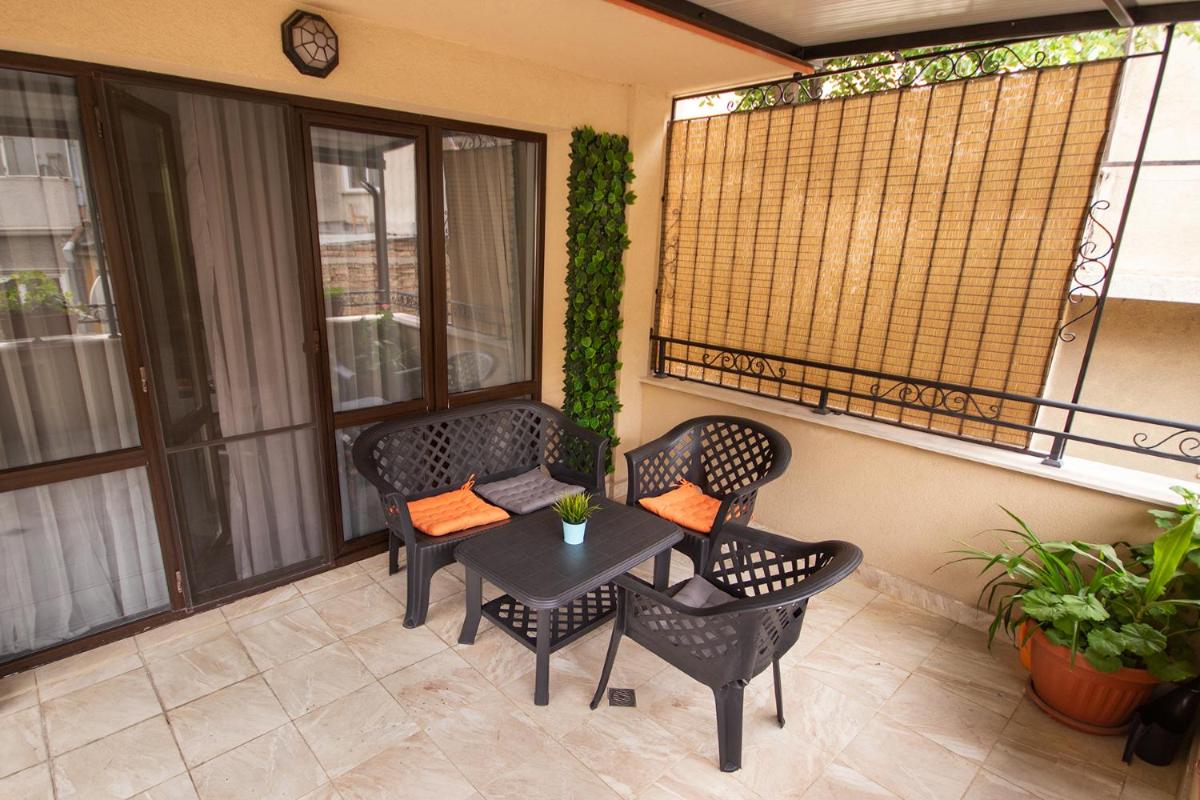 Vera by RV Apartments - Housity