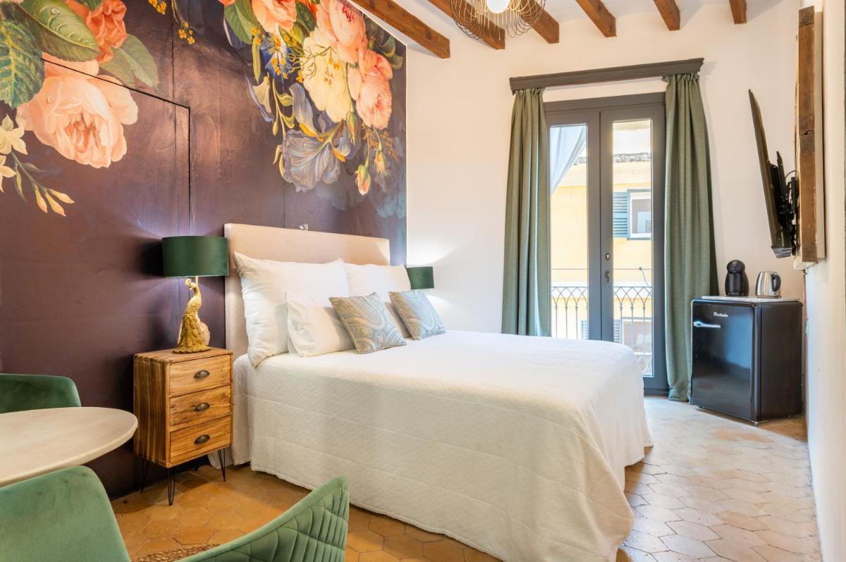 Dog Admiral - Urban Guest House - Housity