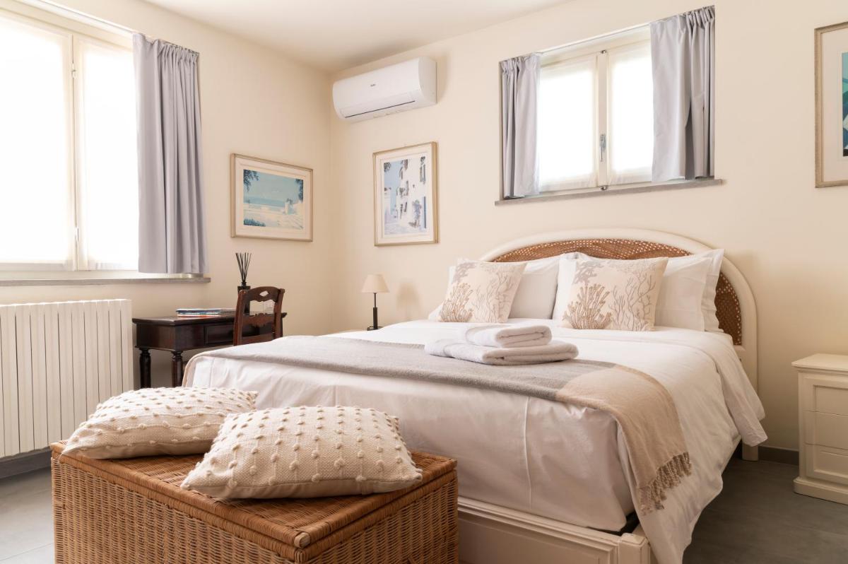 FLOWERS ROOM stanza privata tra Como e Milano - Housity