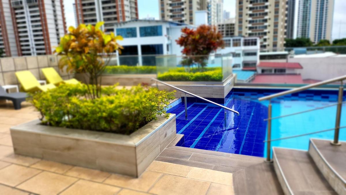 Ramada Plaza by Wyndham Panama Punta Pacifica - Housity