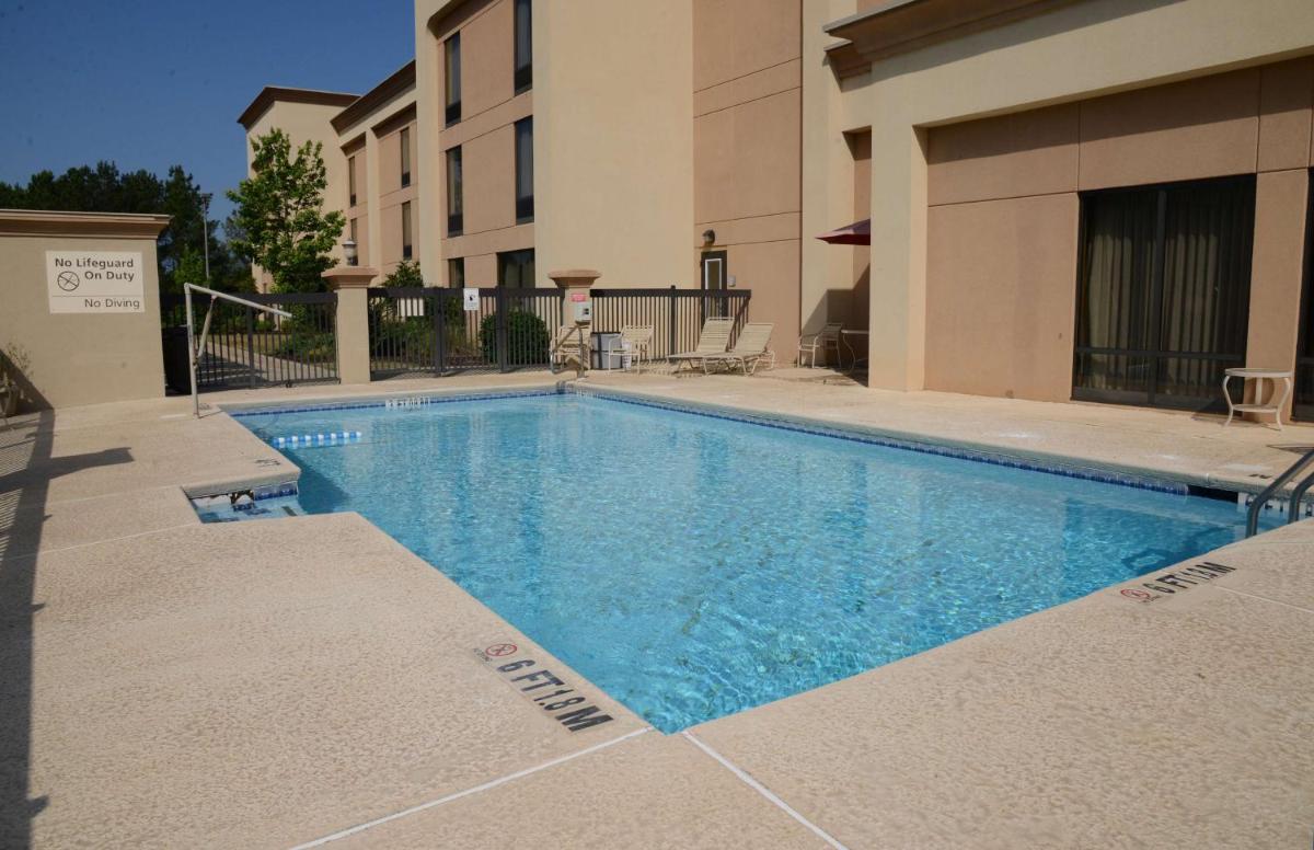 Hampton Inn Americus - Housity