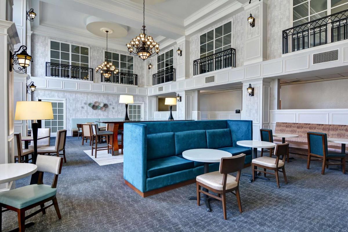 Hampton Inn & Suites Birmingham-Hoover-Galleria - Housity