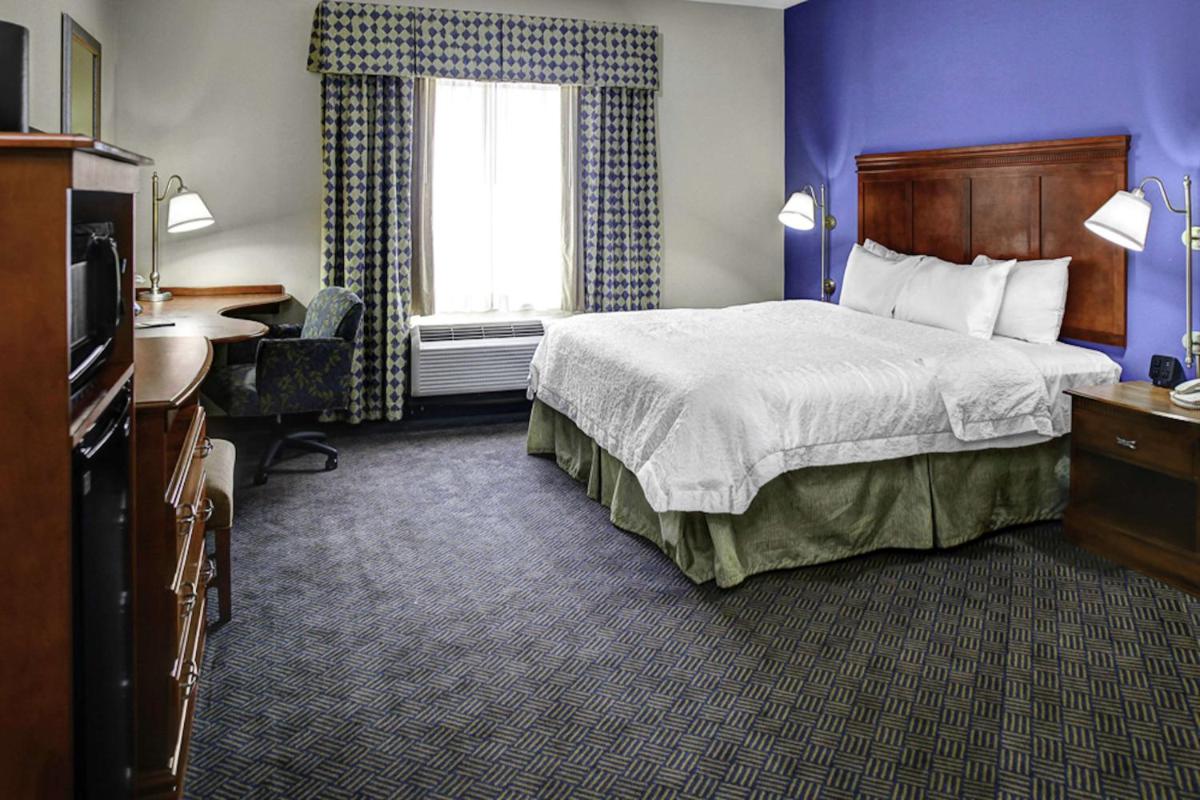 Hampton Inn Coldwater - Housity