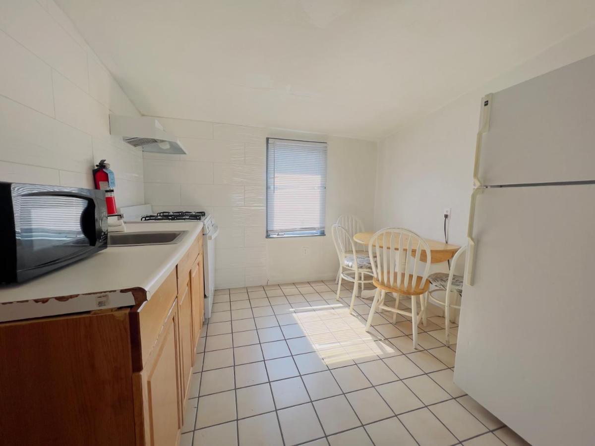 Shore Beach Houses - 52 - 403 Porter Avenue - Housity