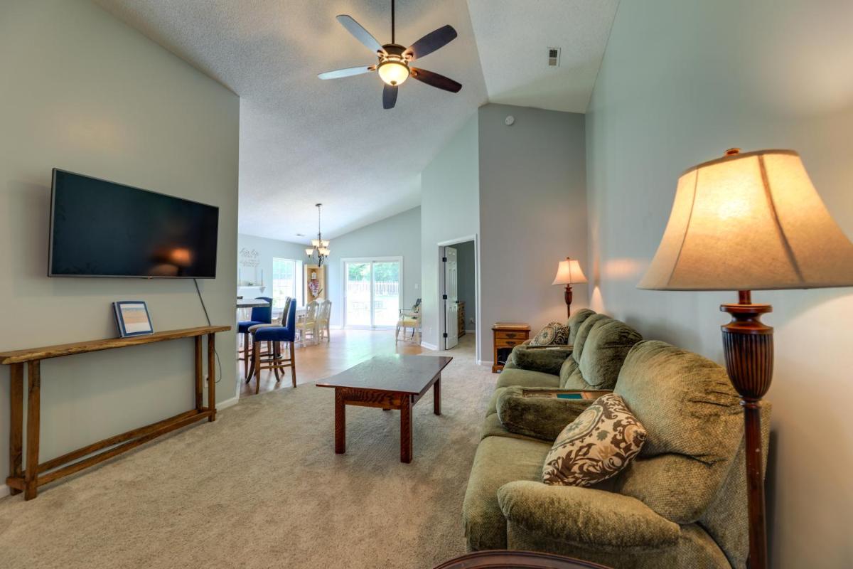 Swansboro Vacation Rental, 4 Mi to Hammocks Beach! - Housity
