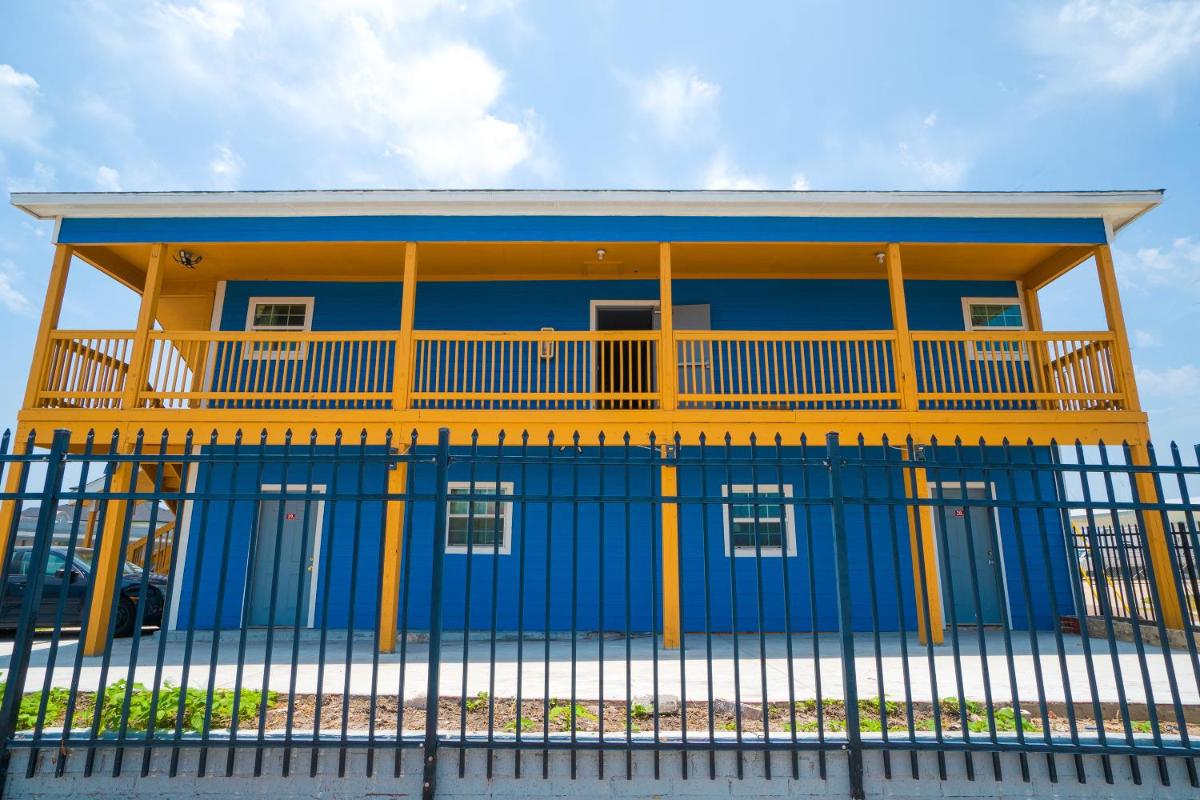 Plaza Motel Corpus Christi by OYO - Housity