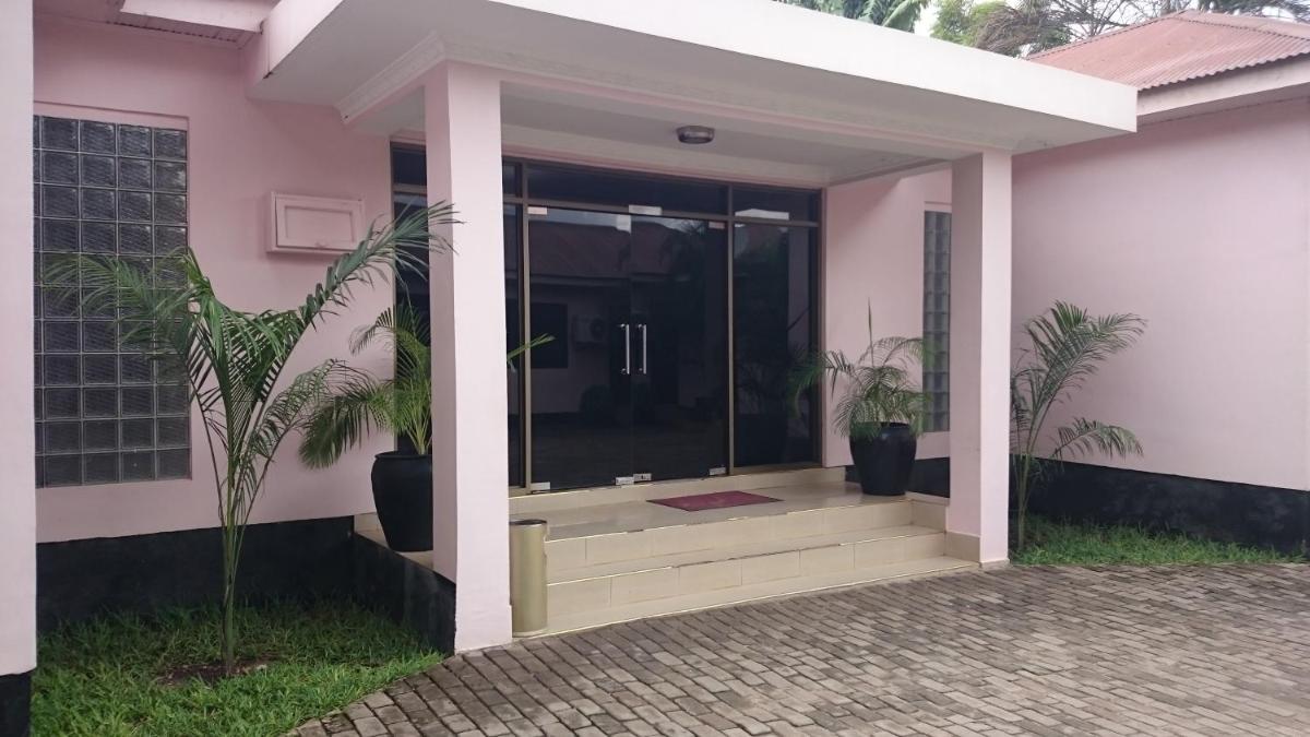 Transit Airport B&B - Housity